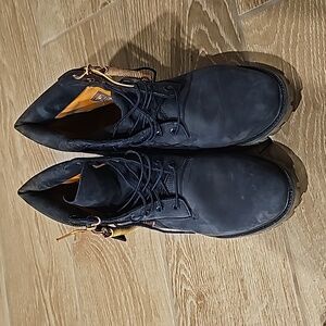 Men Timberland Boots Blue with gum sole size 12 Barely used